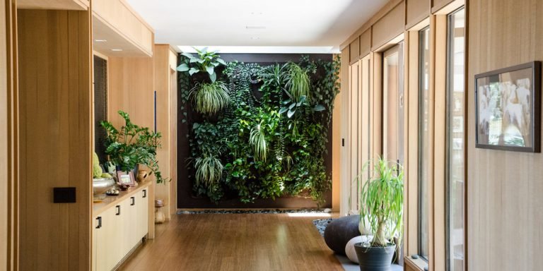 Arana Craftsman Painters Featured In Oakland Magazine